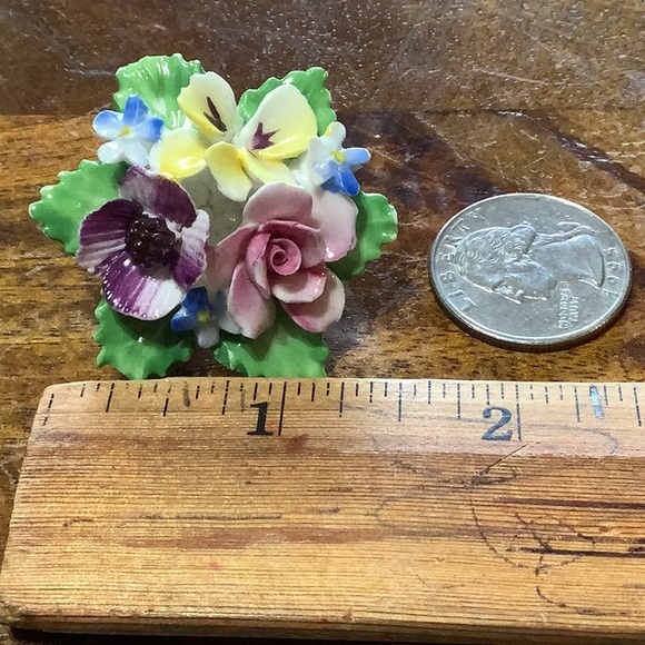PORCELAIN FLORAL ENGLISH PIN - Picture 3 of 5